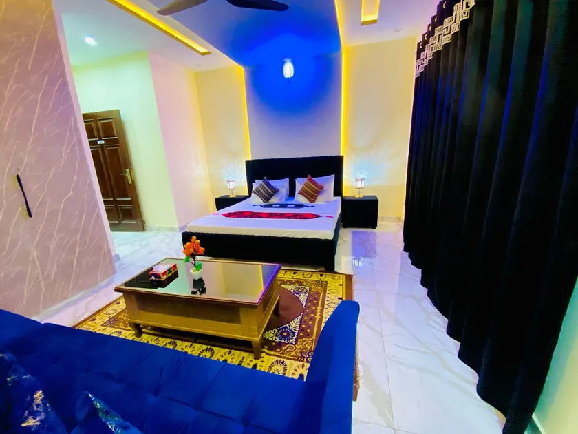 Moon Light Guest House & Hotel Bahria Town Rawalpindi - Image 1