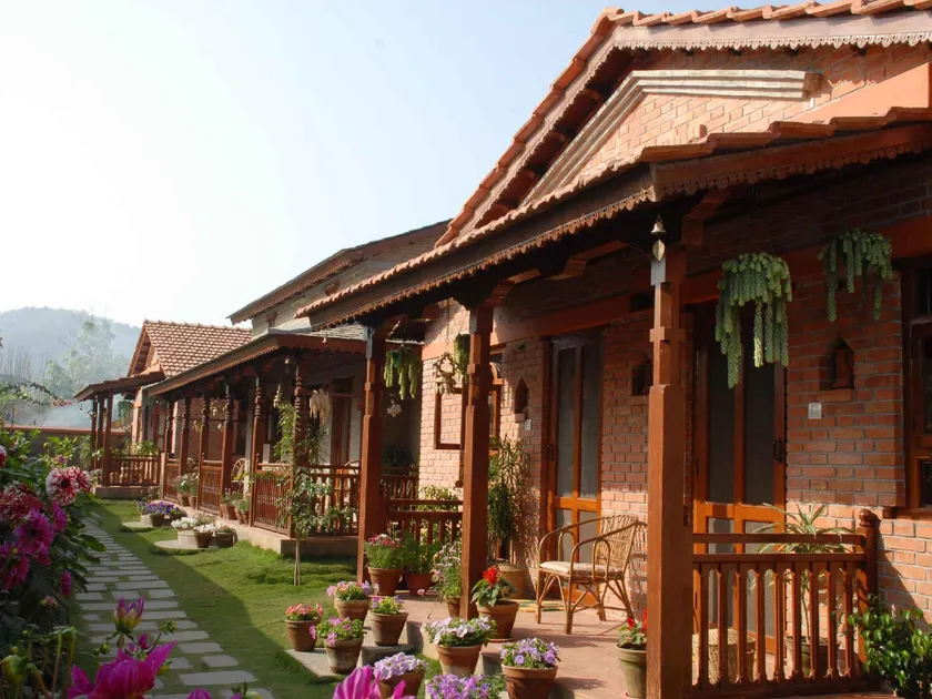 Vardan Resort n' Apartment - Image 1