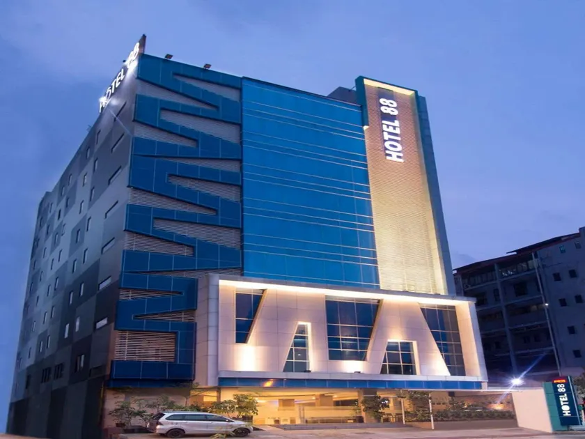 Hotel 88 Mangga Besar 62 - Best Breakfast - Near By Ancol And Government Center - Image 1
