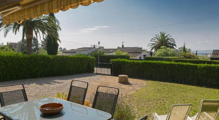 2 bedroom semi-detached house in Urb. Torre Gran LEstartit. Garden and community pool Ref:H38 - Image 1