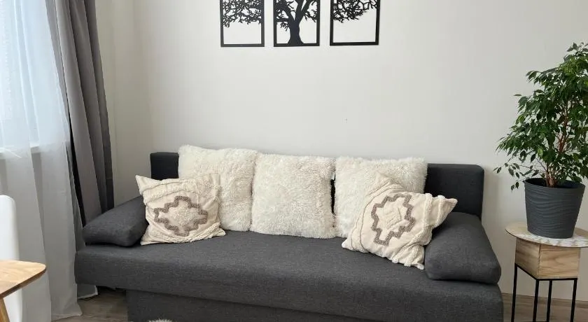 Sunny minimalistic flat near metro Opatov - Image 1