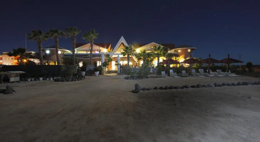 Residencial Cabo Verde Palace - Image 1