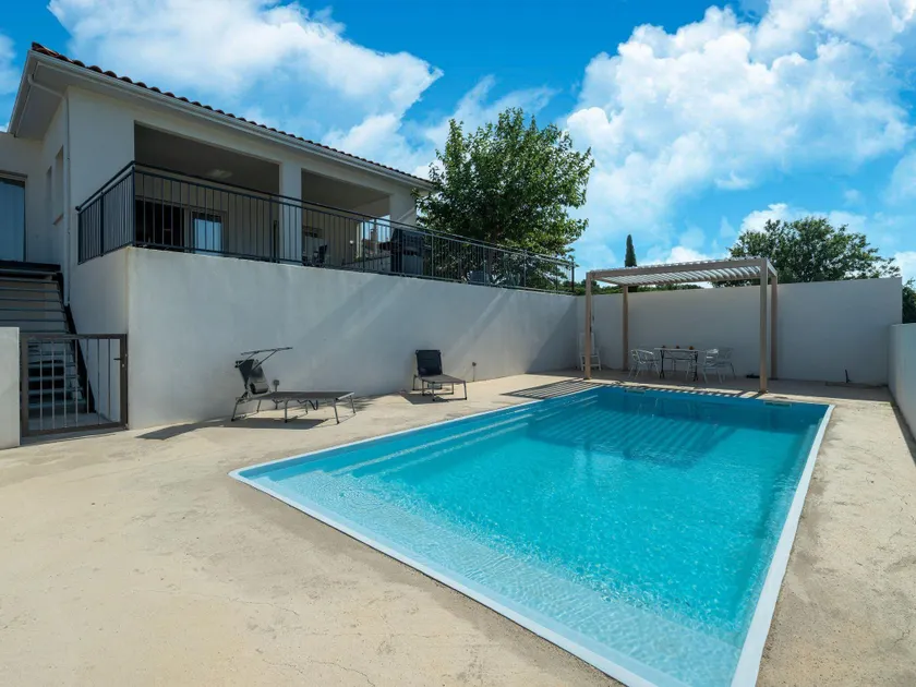 Villa majestueuse avec piscine privée - Image 1