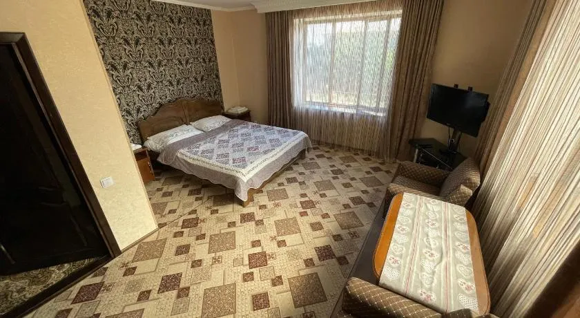 Guest House Eles - Image 1