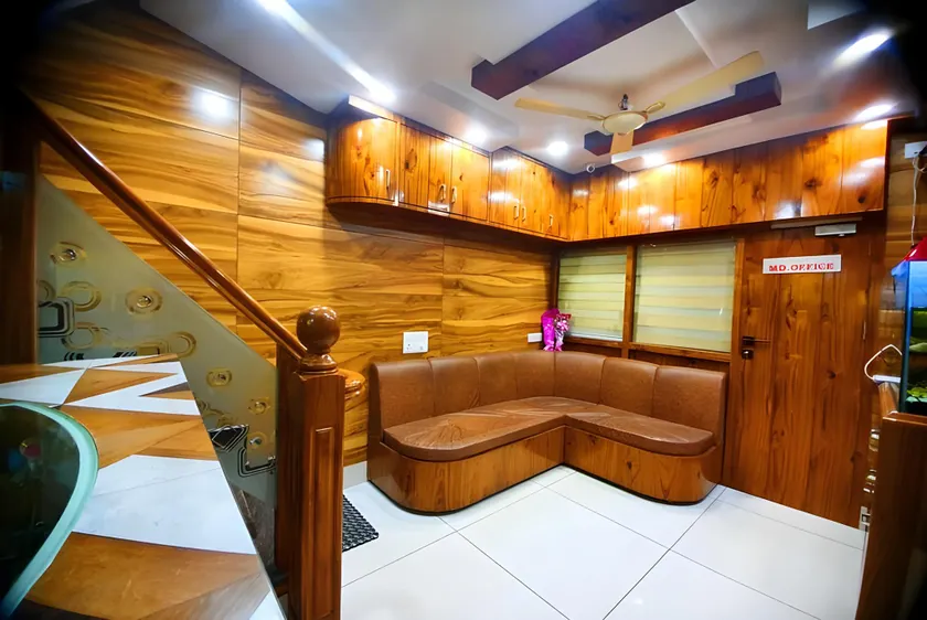 Hotel King City - Image 1