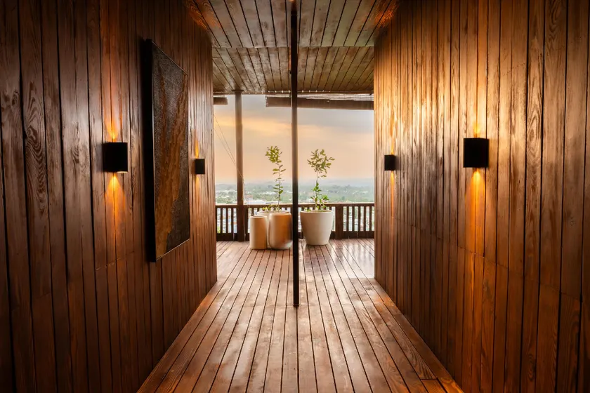 The Horizon Mountain Retreat - Image 1