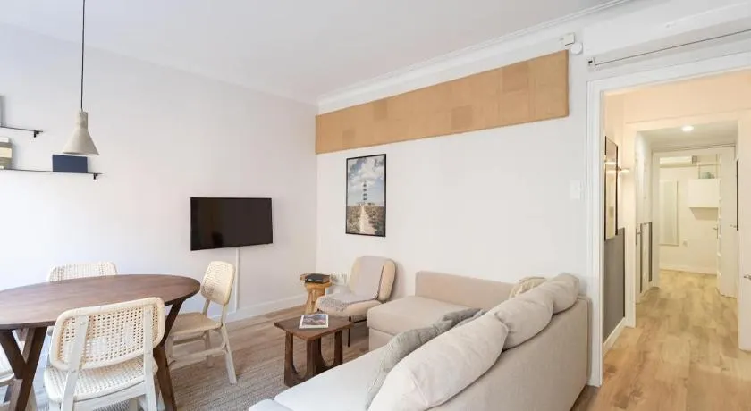 Sport design 3 bedroom - Image 1
