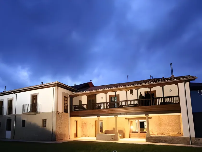 Hotel Casona Cuervo - Image 1