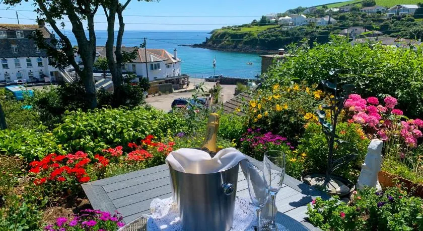 Portmellon Cove Guest House - Image 1