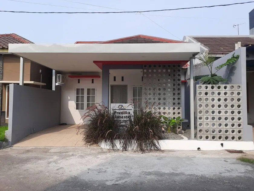 Homestay Pramuka B2 Cirebon - Image 1