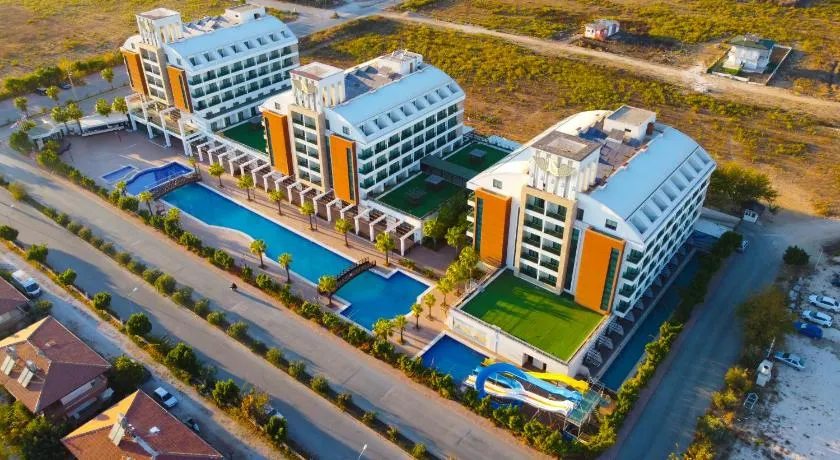 Linda Sunny Beach Hotel & Spa-Ultra All Inclusive - Image 1