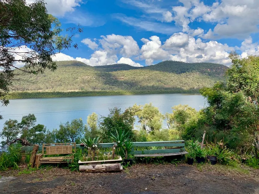 Secluded Waterfront house on rainforest acerage - Image 1