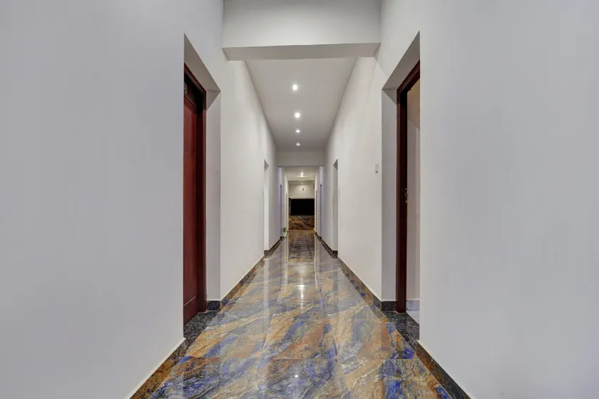 Flagship Sri Kamatchi Hotel & Rooms - Image 1