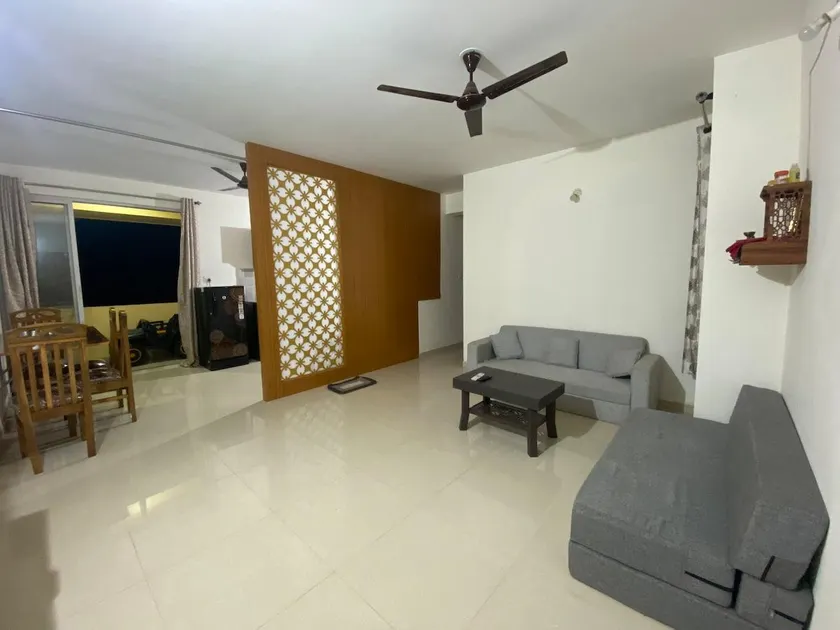 Tranquil Stay - Mountain View, 2BHK Flat - Image 1