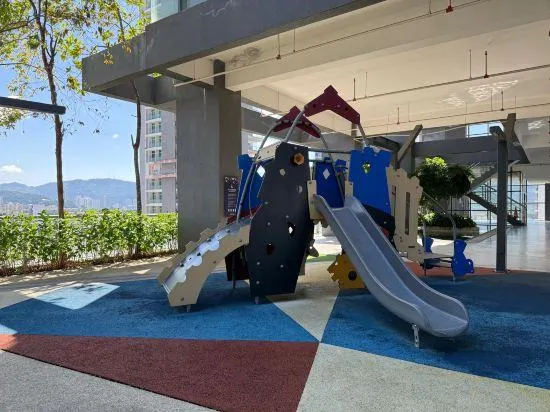 ❈ Tropicana 218 by ALV Suites ❈ - Image 1