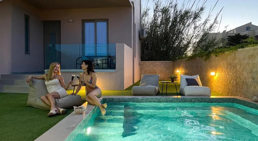 Aegean Breeze Luxury Apartments next to the sea - Image 1