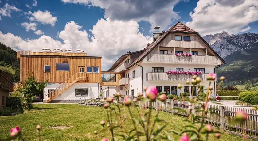 Hotel Loy - Image 1