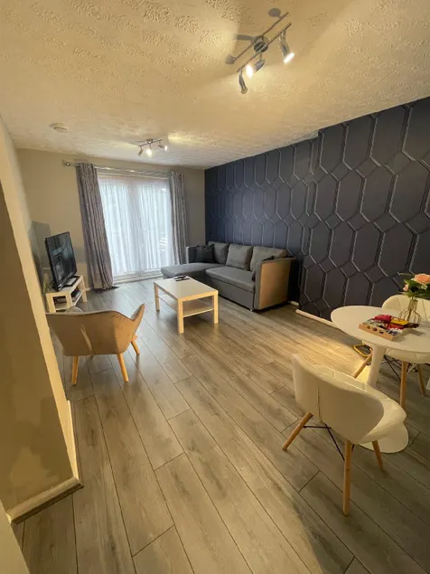 Comfy One Bedroom Apartment - Image 1