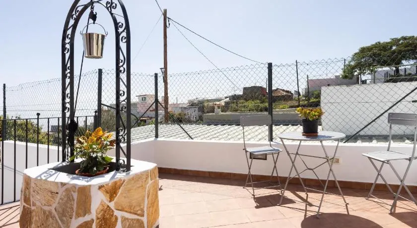 Ek Candelaria Araya - Image 1
