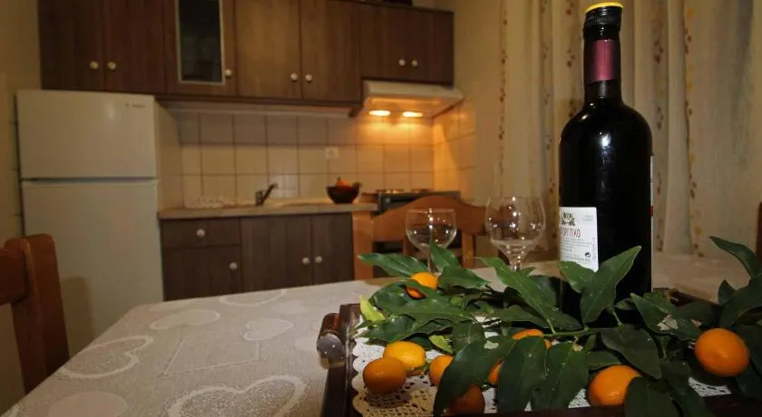 Alex Montos apartment Karousades Corfu - Image 1