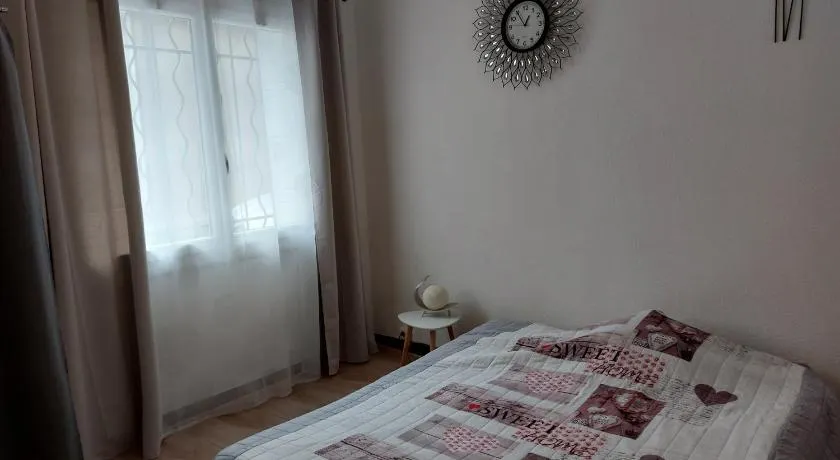 Chambre près de l'étang de thau - Image 1