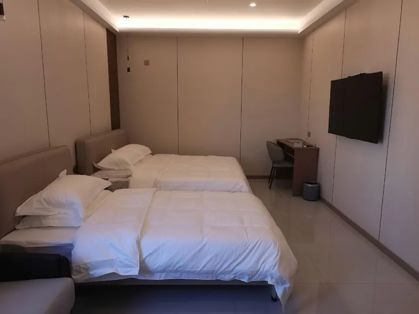 Lijing Hotel - Image 1