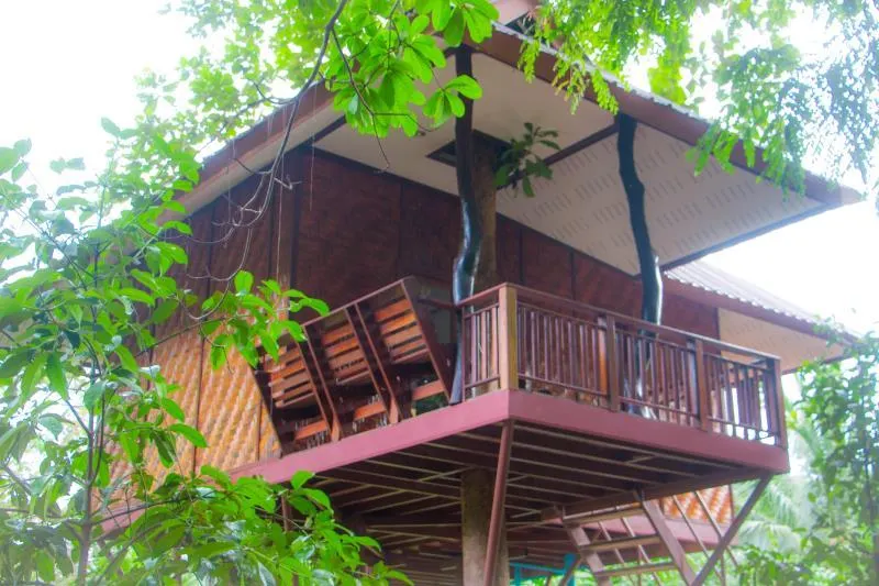Baan Khaosok Resort - Image 1