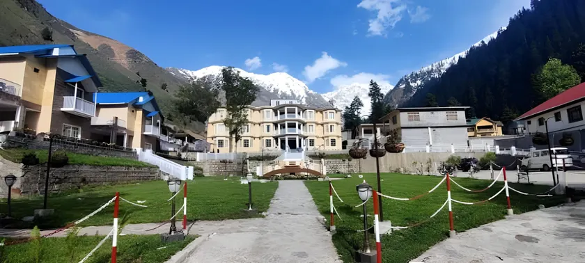 Falettis Grand Hotel Naran - Image 1
