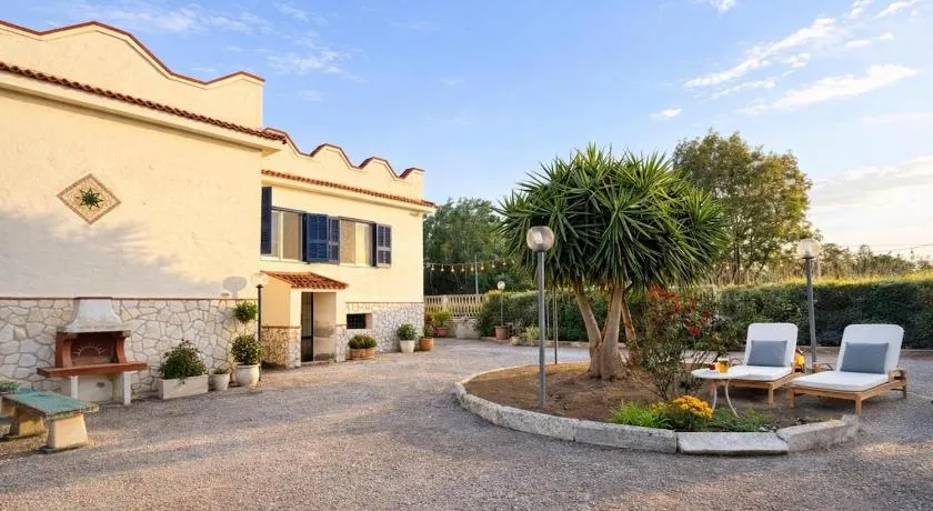 Private house with patio - 5 min from the sea - Garage - Image 1