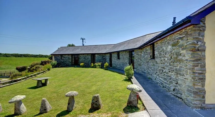 3 Bed in St Columb oc-trembl - Image 1