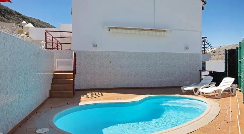 Spacious villa with private pool in Mogán - Image 1