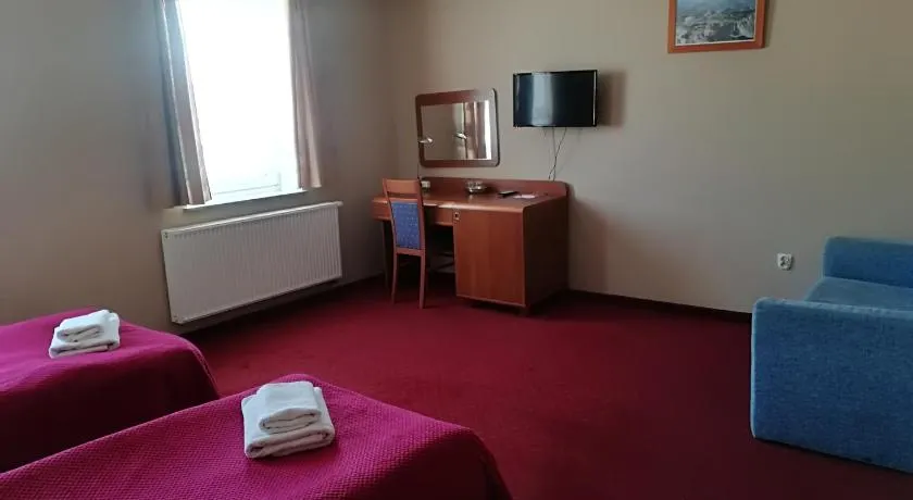 Hotel E-lektor - Image 1