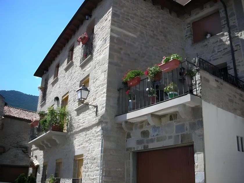 Casa Maza Apartamentos - Image 1