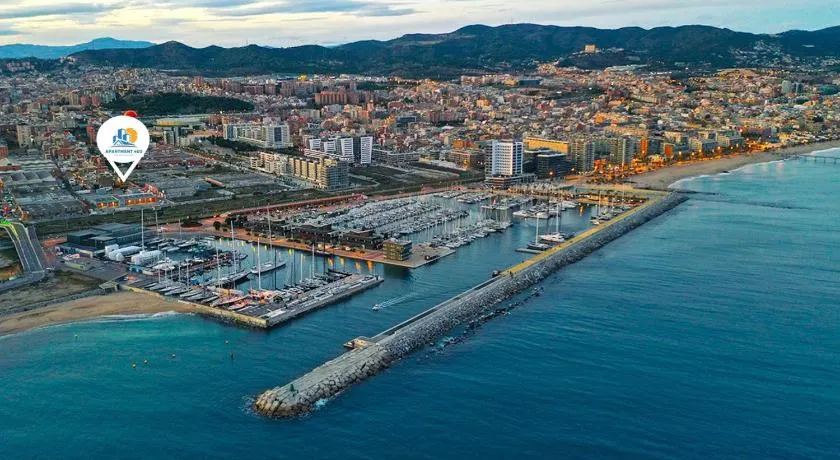 Ap4Us B1 - Apartment for us - Sightseeing & Beach near to Barcelona - Image 1