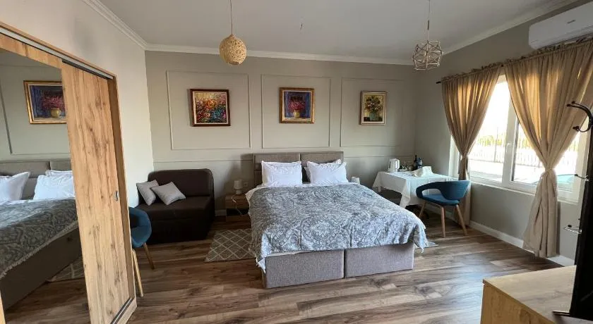 Elegant and cozy room ARAKS - Image 1