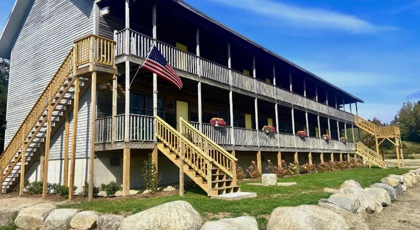 The Eggemoggin Reach Inn - Image 1