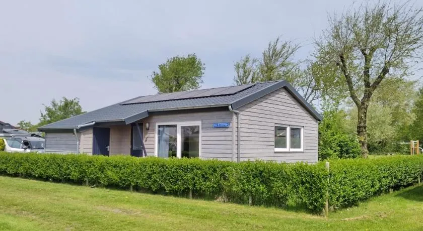 Het Dobbertje, charmant houten huisje - Image 1