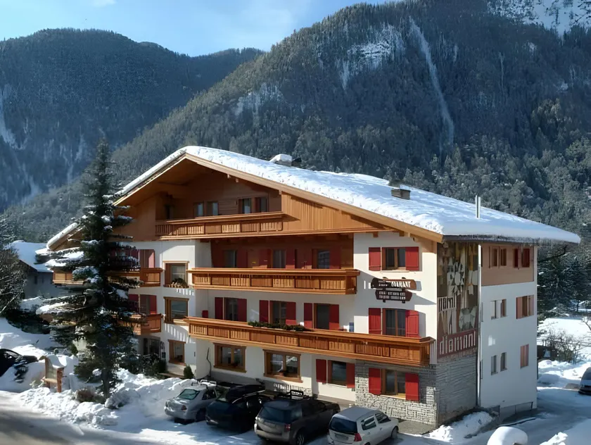 Garni Hotel Residence Diamant - Image 1