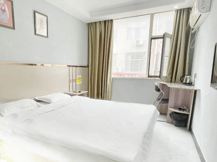 Pengyuan Business Hotel (Liunanzhai Branch) - Image 1