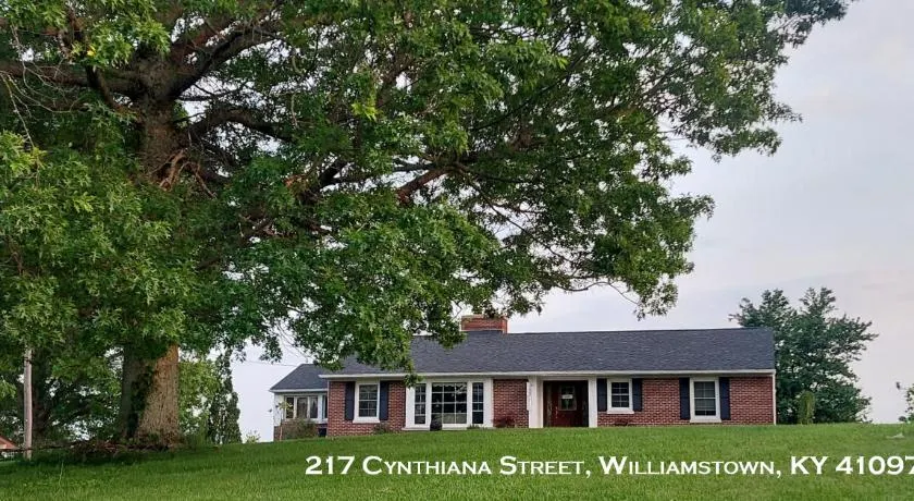 4BR Home - Pool, hot tub pet friendly by ARK Experience - Image 1