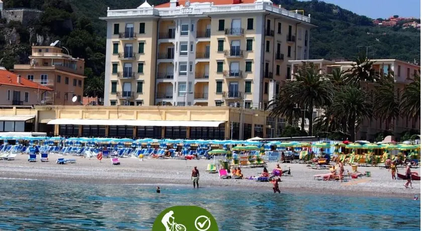 Lido Resort - Image 1