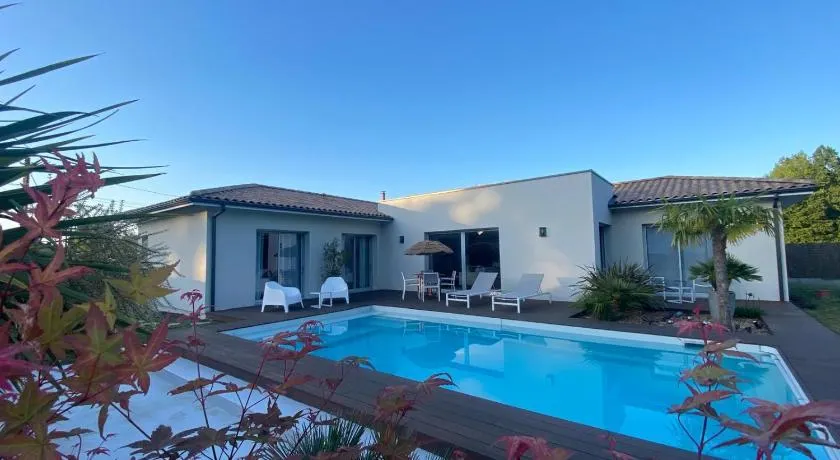La Musardise Guest House - Image 1