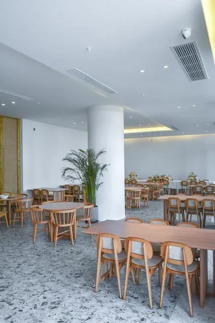 Weizhou Island Versailles Seaview Resort - Image 1