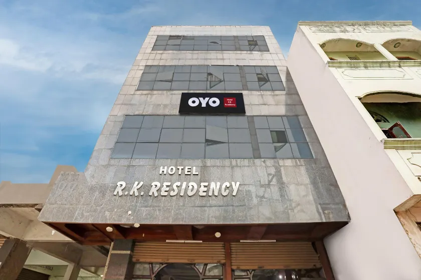 SPOT ON Hotel Rk Residency Near MGBS Bus station - Image 1