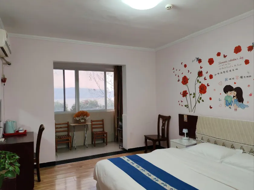 Golden Coast Hotel (Yangtze River Three Gorges Dam Branch) - Image 1