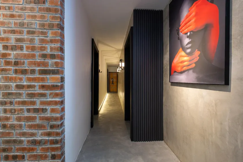 Loft 82 - Image 1