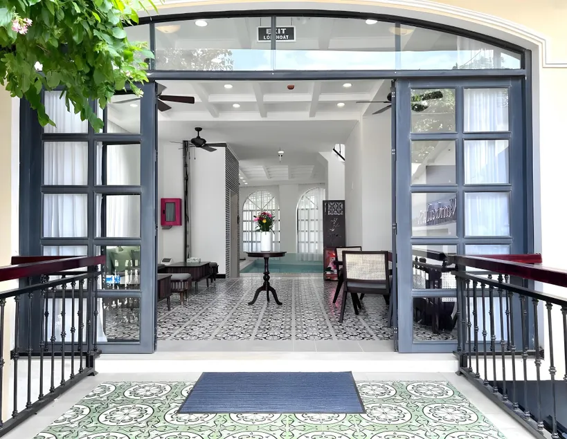 Wanderlust Hotel - Image 1