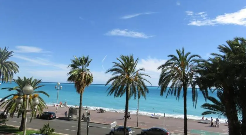 Promenade des anglais Amazing sea view 140M2 3BR - Image 1