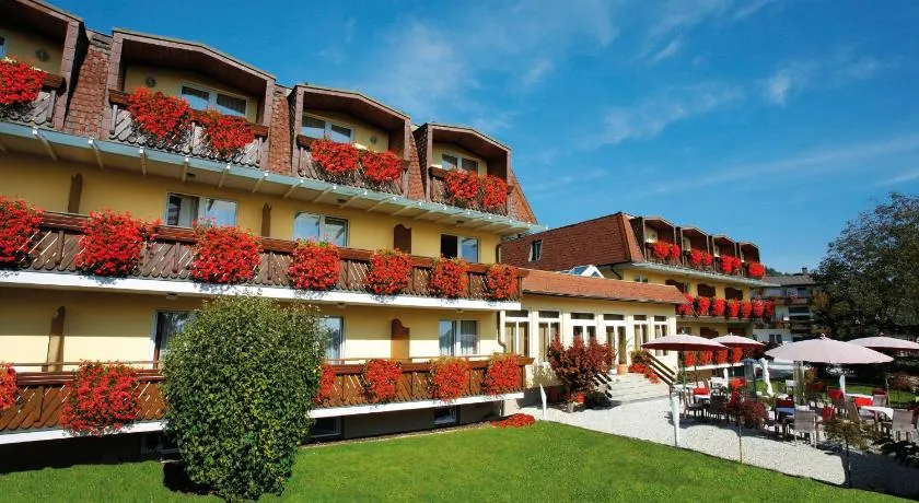 Hotel Kärnten - Image 1