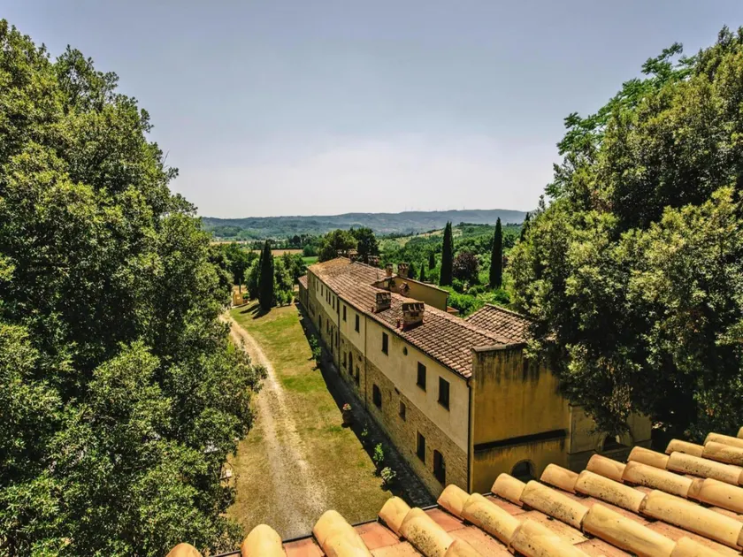 Country House in Tuscany with Pool and Olive Grove - Image 1